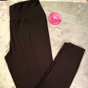Brand: ALWAYS. Plus One Size. Black Leggings. (BNWT)